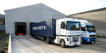 Eurostockage Gestion logistieke service - toegang van trucks tot opslagruimtes